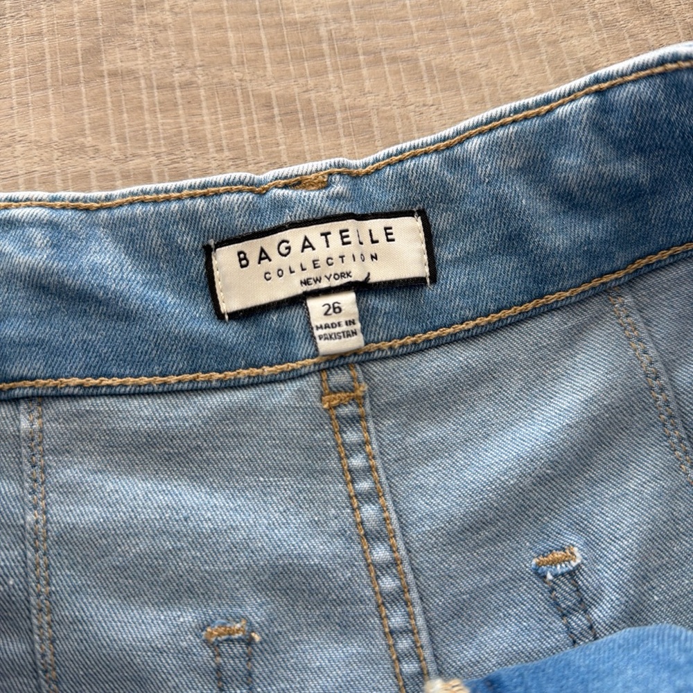 Bagatelle women’s Classic Blue Cropped Wide-Leg Women Jeans size 26 - Picture 3 of 5